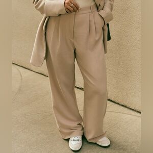 Abercrombie & Fitch Curve Love Sloane Tailored Wide Leg Trouser Pants - Size 10